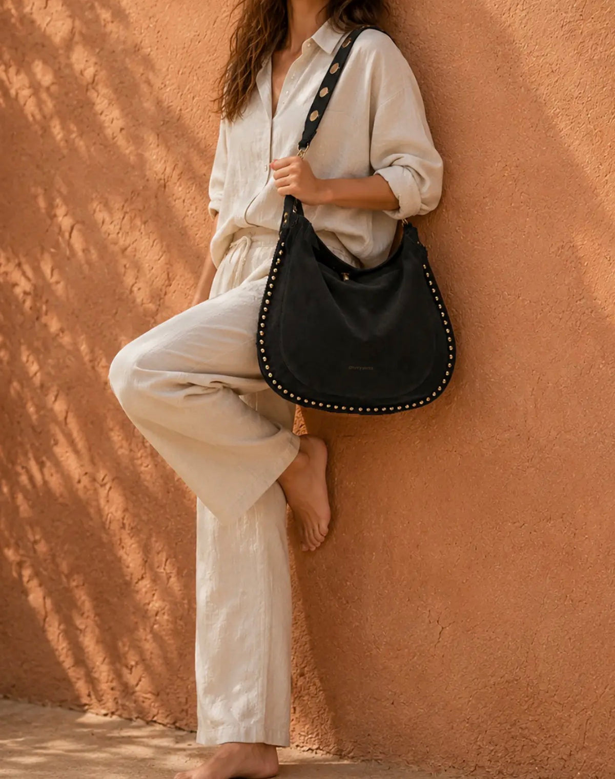 The Méryl Suede Shoulder Bag